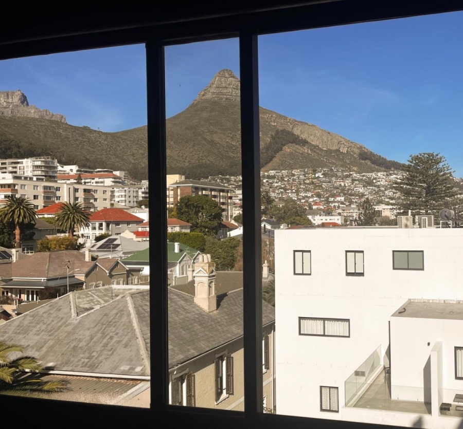 1 Bedroom Property for Sale in Sea Point Western Cape
